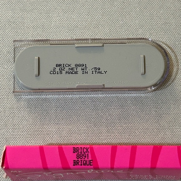 Mary Kay Signature Cheek Color Brick 8891 0.2Oz New - Picture 2 of 3
